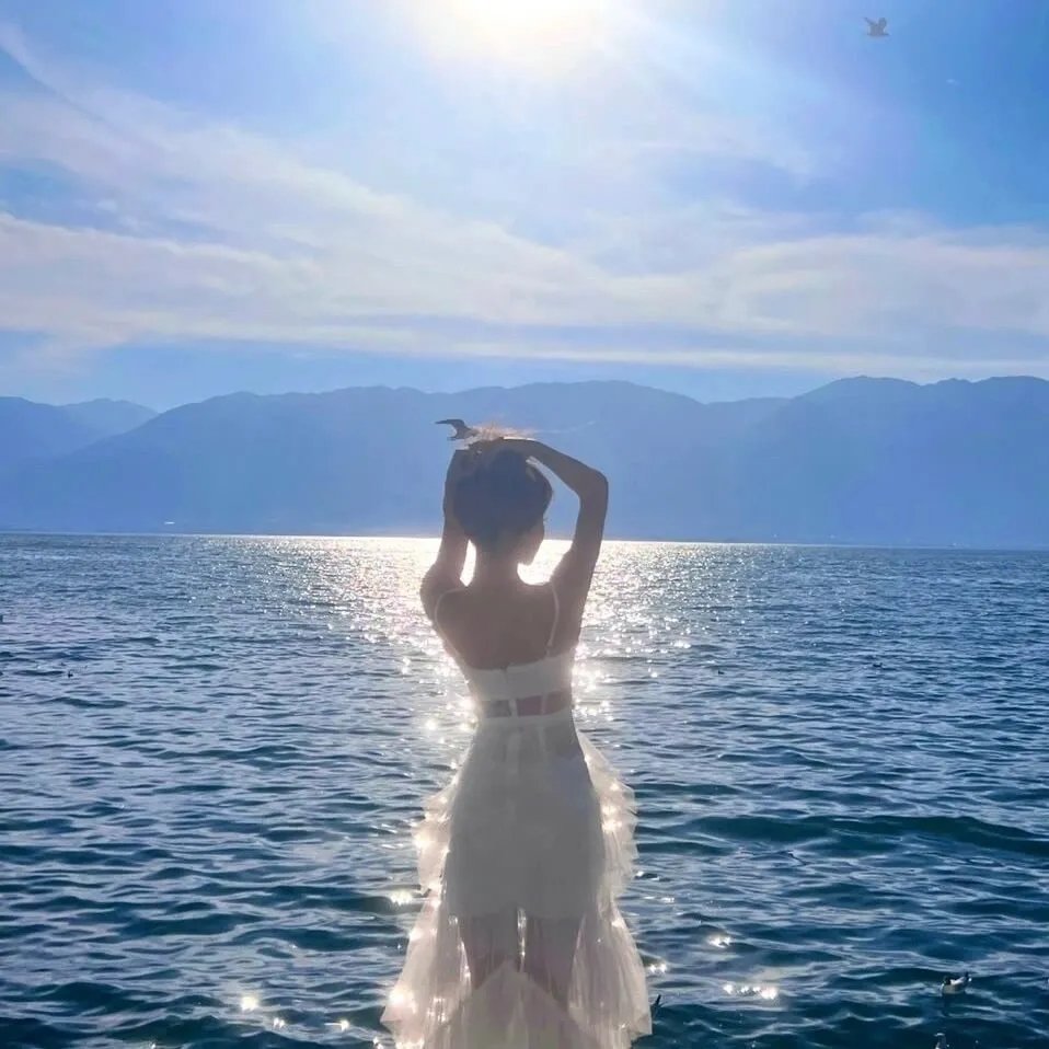 往事成空曲中归